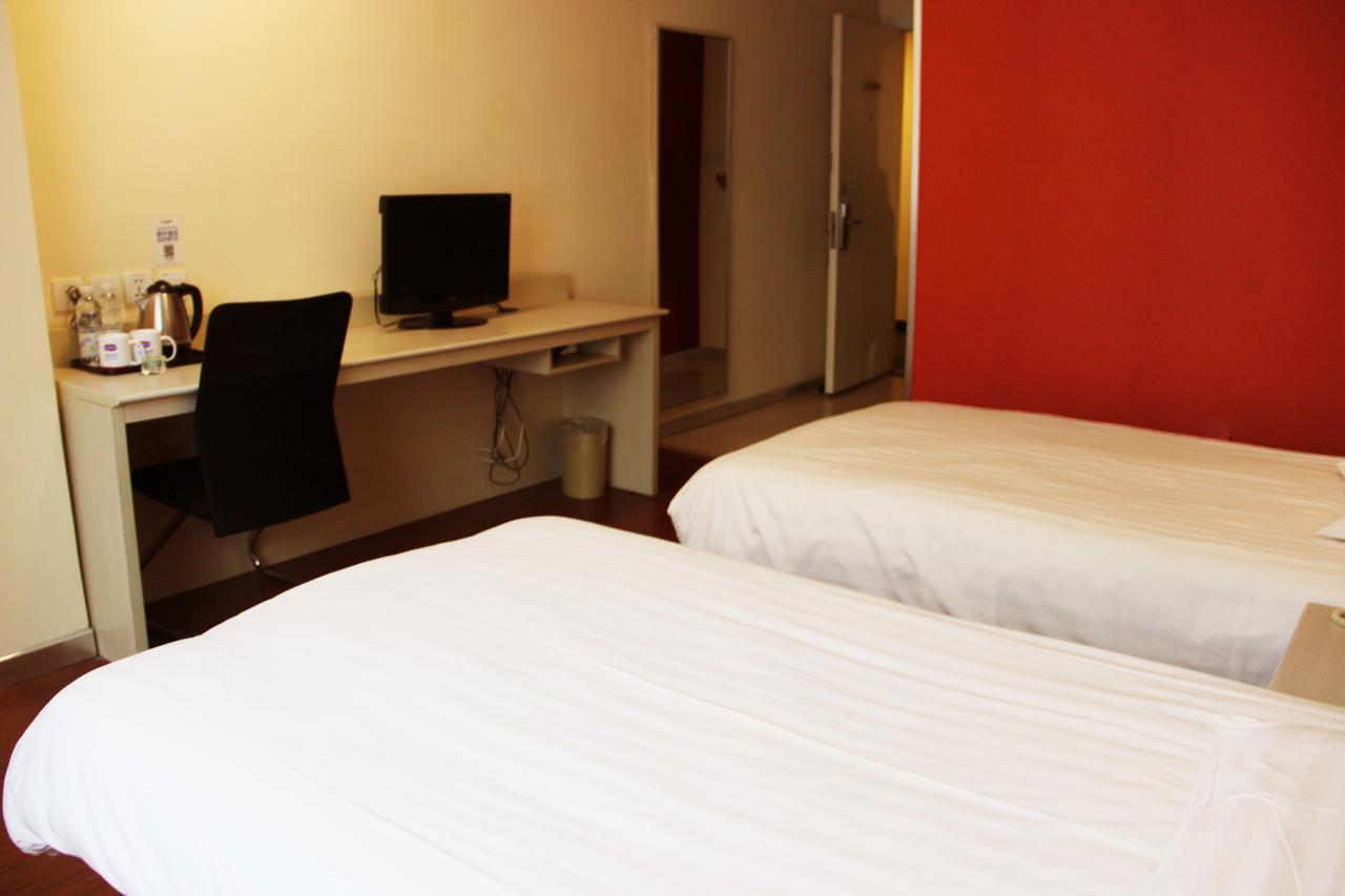 Hanting Hotel Shenyang Sujiatun Railway Station Номер фото